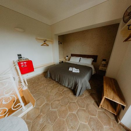 Bed and Breakfast La Casa Delle Api Оффида Экстерьер фото