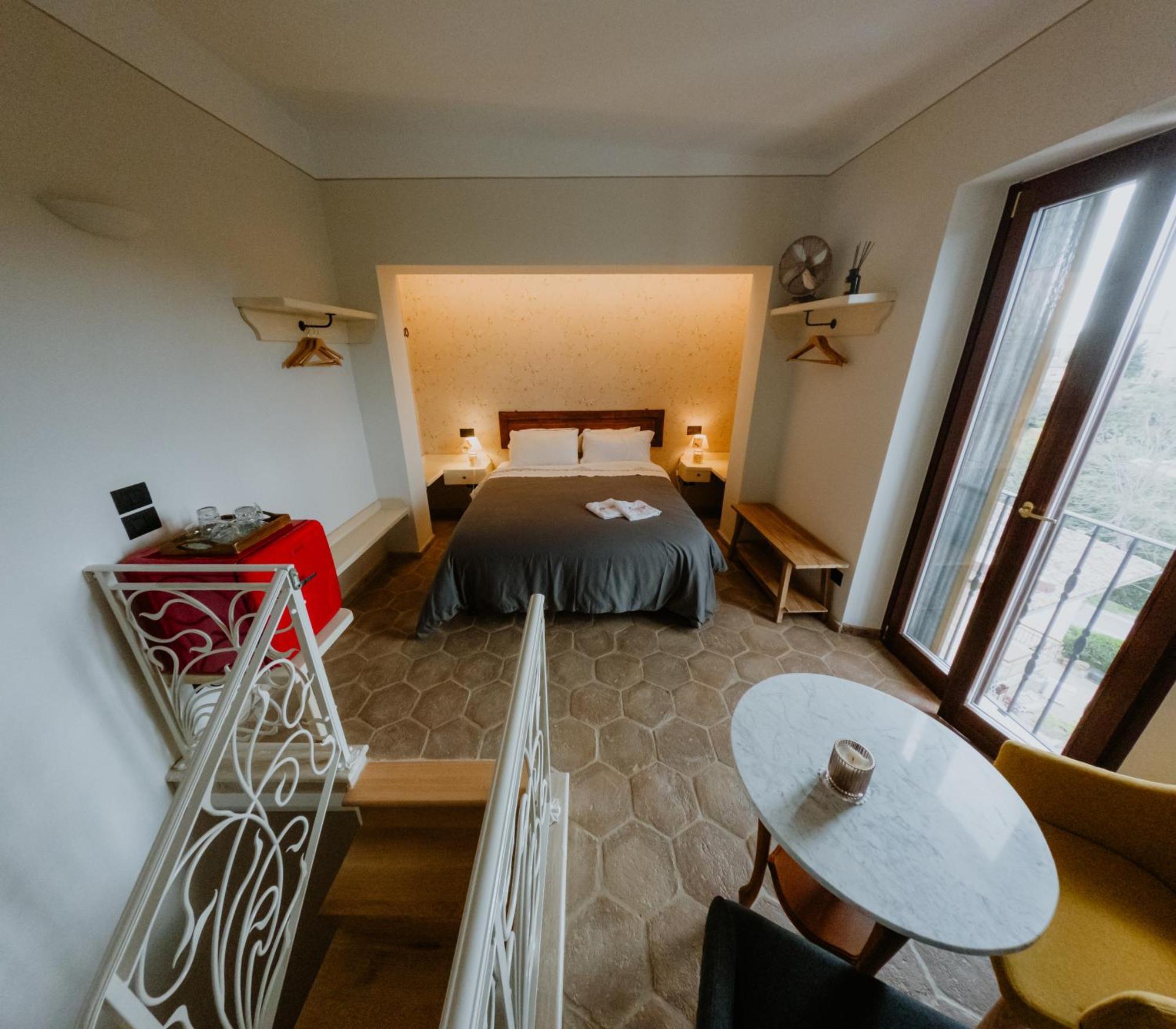 Bed and Breakfast La Casa Delle Api Оффида Экстерьер фото